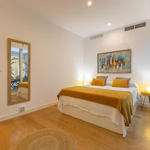 Apartamento De Lujo En Calle Gravina, Sevilla